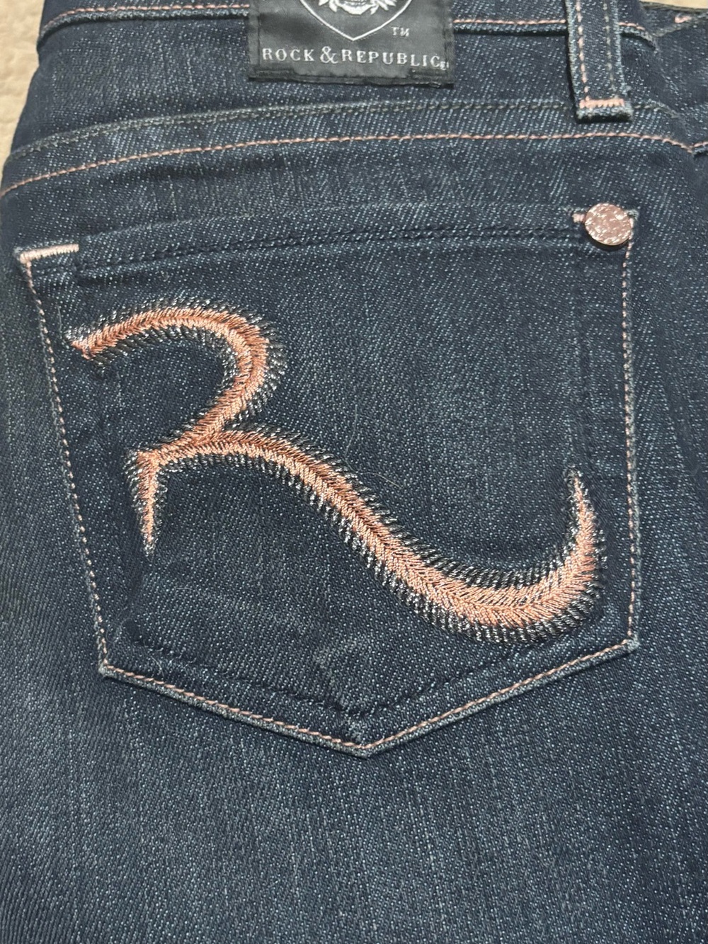 Rock & Republic Rose Gold Embroidered Skinny Jeans Size 6